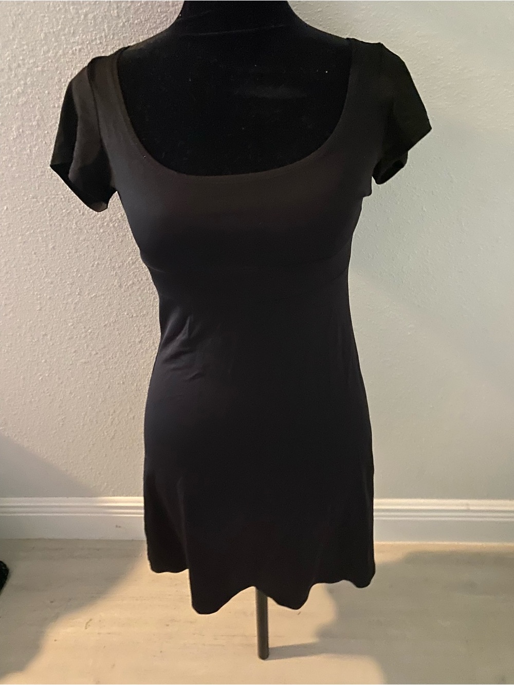 BCBG Paris Black Backless Short Sleeve Dress